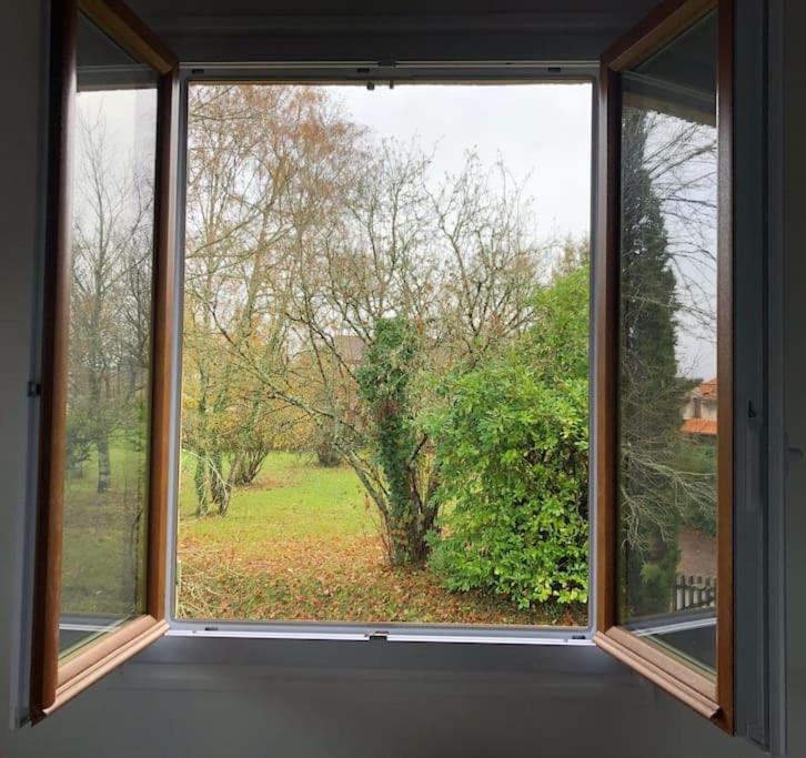 Charmant Gite En Perigord Vert Douchapt Exterior photo