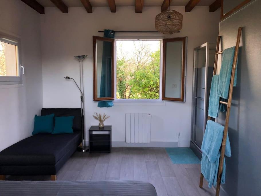 Charmant Gite En Perigord Vert Douchapt Exterior photo