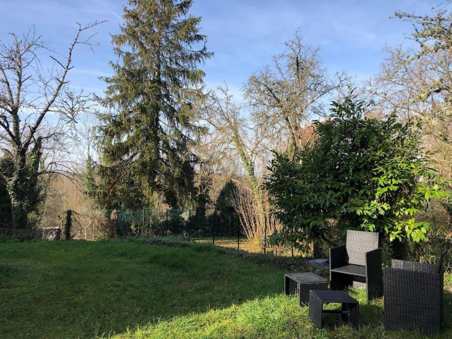 Charmant Gite En Perigord Vert Douchapt Exterior photo